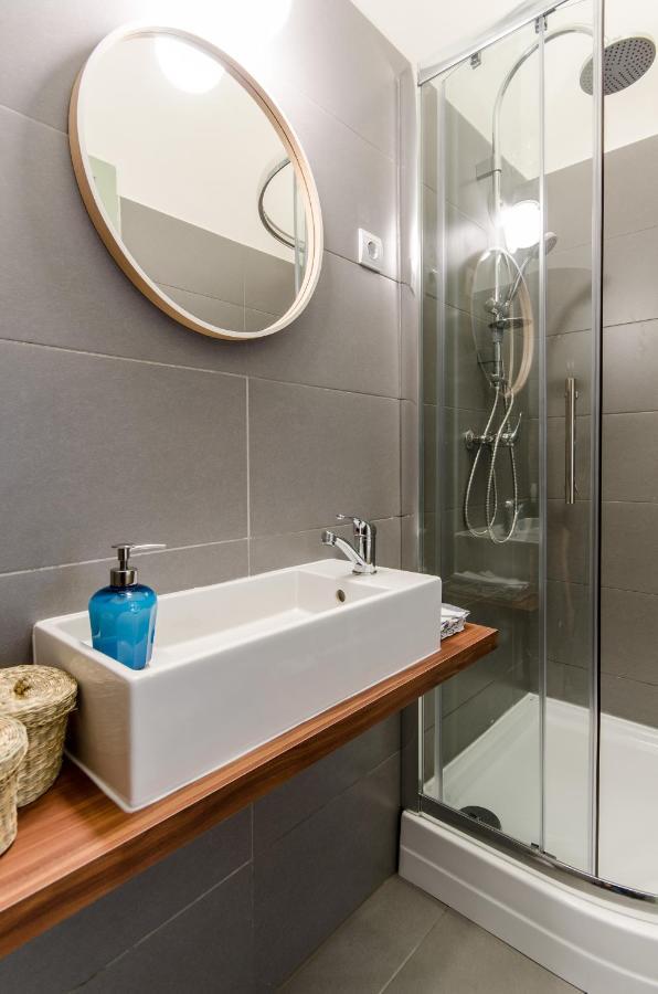 B63 2 Bedroom Apartment In Heart Of City Budapest Exteriör bild